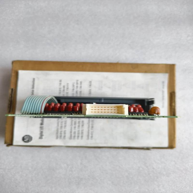 Allen-Bradley 1746-IA16 SLC 500 Digital Input Module, 16 Point, 115V AC, Sink Input thumbnail 5